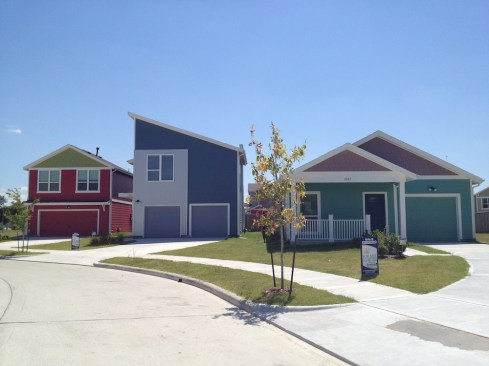 Northfield Design Associates is the architect behind Avenue Place.&nbsp;"We had selected early on to do a combination of both traditional and more contemporary housing styles, which is a maybe a little unusual in a new subdivision," says Avenue CDC executive director Mary Lawler. "We felt that after talking with people in the community and potential buyers that people would be interested in both."&nbsp;