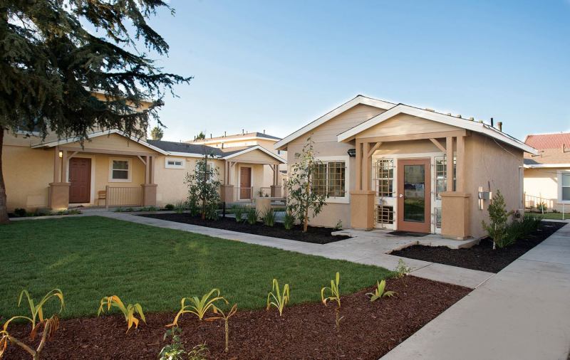 ROEM Development Corp.’s Jasmine Garden Apartments in Compton, Calif., offers 164 one-, two-, three-, and four-bedroom apartments for families earning no more than 60% of the area median income. The community has undergone a major, occupied renovation, with Citi Community Capital originating a $25 million cash mortgage through the Freddie Mac Mod Rehab Program and directly purchasing $19 million in short-term escrow to secure private-activity tax-exempt bonds that enabled the project to qualify for over $10.5 million in 4% low-income housing tax credits.