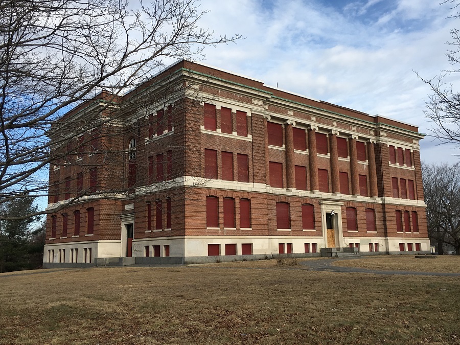 NewVue Communities, a Fitchburg, Mass.-based community development corporation, is converting the vacant Carter Junior High School in Leominster, Mass., into 39 affordable units.