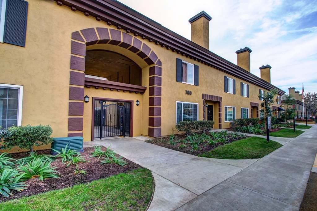 Warwick Square Apartments | Courtesy of Bridge Investment Group