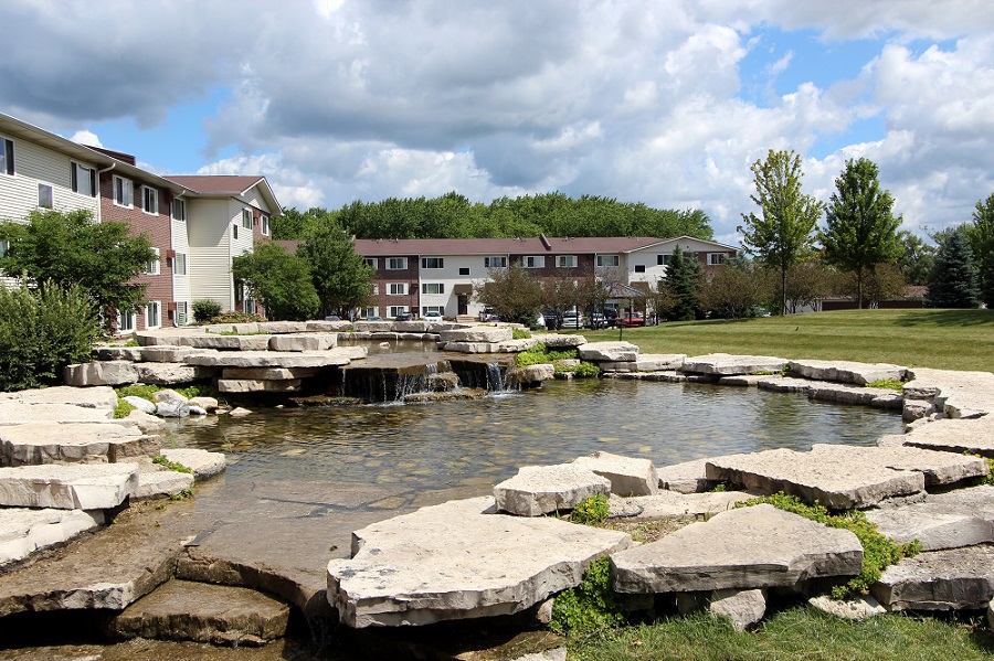 Located in Bolingbrook, Illinois, Riverstone Apartments is a transit-oriented property with direct access to downtown Chicago via I-55 and close to several employment hubs, including the 1,300-acre Argonne National Laboratory, a nearby 67.3-million-square-foot industrial/distribution center, and retail centers such as the Promenade at Bolingbrook retail and entertainment destination.