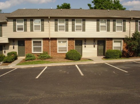 Villages at Garst Creek in Roanoke, Virginia, has been acquired by Blackfin Real Estate Investors for $23.3 million.