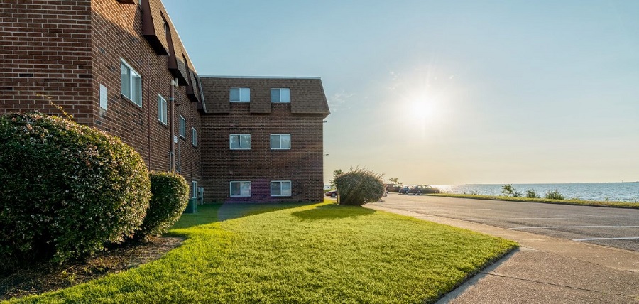 Aqua Vista Apartments  in Newport News, Virginia, will undergo a major rehabilitation after being acquired by The BLVD Group.
