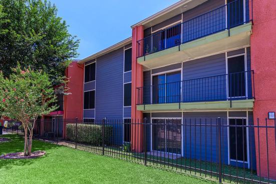 Villas del Solamar in Dallas is part of Comunidad Partners strategic efforts to invest in Sun Belt markets.