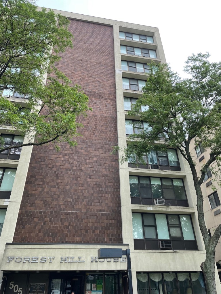 The 100-unit Forest Hill House will undergo a rehabilitation after being acquired by Tredway and LIHC Investment Group.