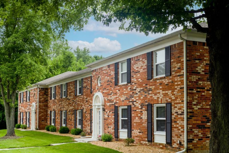 Hampton Court, a Glick Housing Foundation-owned affordable apartment community in Indianapolis. Image courtesy of Glick Housing Foundation.