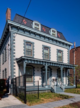 Newburgh's East End district houses the largest collection of 19th and 20th century rowhouses located between New York City and Albany. Many buildings restored had been built between the 1880s and the 1930s.