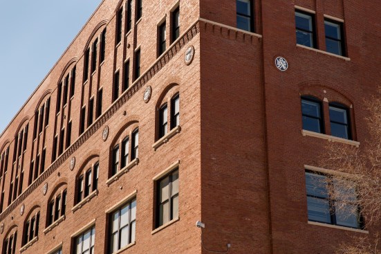 The Lofts on Arthington’s units range in size from one to four bedrooms. Sixty-six of the apartments are targeted to families whose income is up to 30% of the area median income (AMI); the remaining 115 apartments are affordable to moderate-income families whose income is 60% of the AMI. 