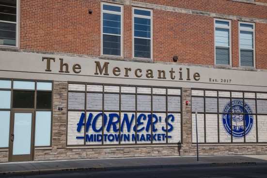 The interior space and all utilities were replaced to provide the new grocery operator with modern and energy-efficient space for the full-service store.