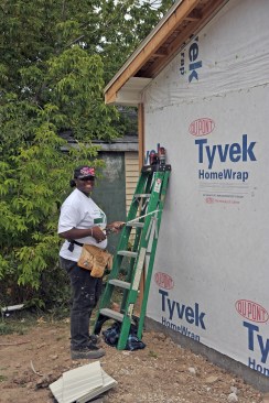 Gorman & Co. and Northcott Neighborhood House have created a workforce development program
to train local residents in construction and demolition work.
