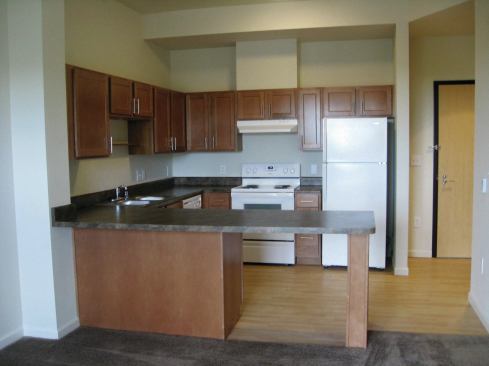 Renaissance West End Flats is located on a central bus route and near a light-rail station.