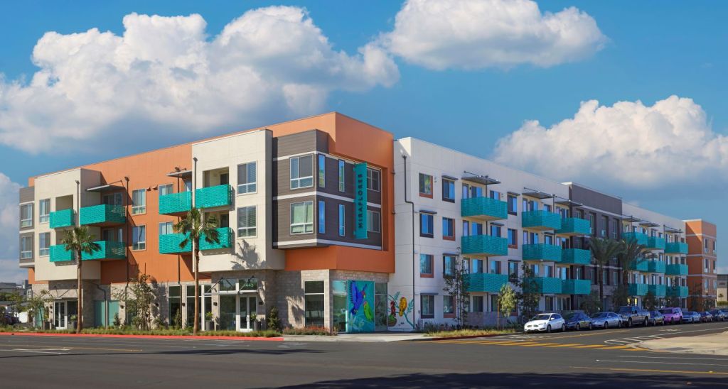 Miraflores Apartments in Anaheim, California (2025)