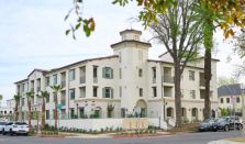 The Aspire is in a walkable neighborhood close to downtown with access to transit, employment, recreation, and other offerings.