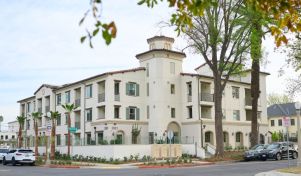 The Aspire is in a walkable neighborhood close to downtown with access to transit, employment, recreation, and other offerings.